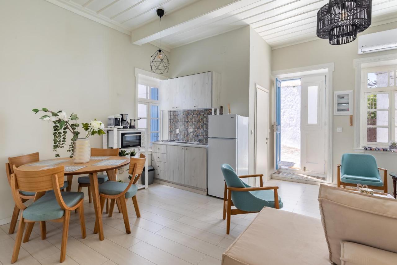 Helios Lovely Apartment Скопелос Экстерьер фото